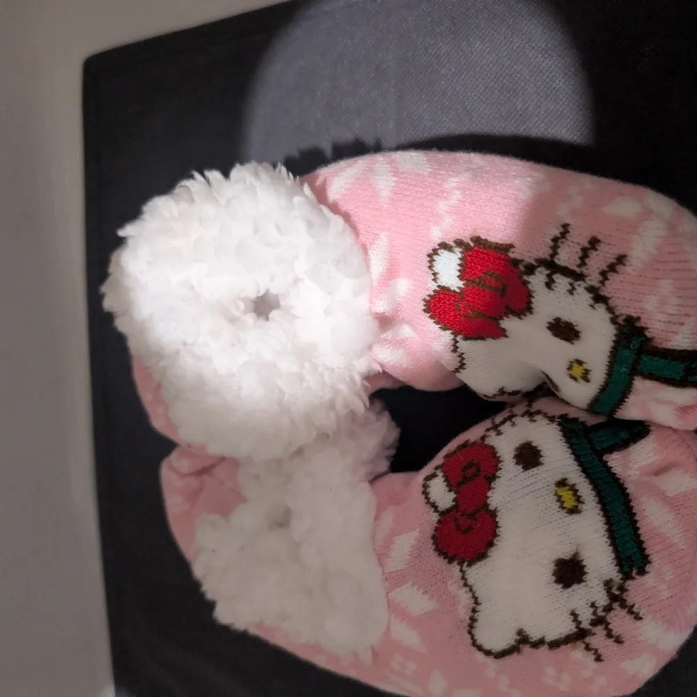 Cozy Hello Kitty Pink Slippers